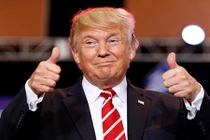 Tổng thống Trump: Nút nhấn hạt nhân của tôi to và nhiều hơn 