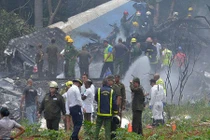 Hiện trường máy bay rơi ở Cuba, hơn 100 người chết