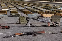 Tịch thu kho vũ khí “khủng” của phiến quân HTS ở Damascus