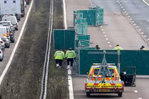 Giết người chặt xác trên đường cao tốc gây rúng động ở Anh