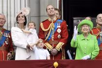 Ảnh ấn tượng ngày sinh nhật thứ 90 của Nữ hoàng Anh