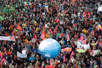 Biển người biểu tình phản đối Hội nghị G20 ở Đức