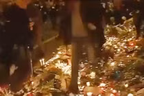 Dân Pháp chạy loạn khi tưởng niệm ở Paris vì nghĩ xả súng