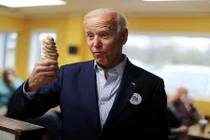 Cựu Phó Tổng thống Mỹ Joe Biden “nổ súng” tranh cử vào Nhà Trắng