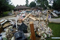 Cảnh tượng tan hoang sau cơn lũ lụt kinh hoàng ở Mỹ