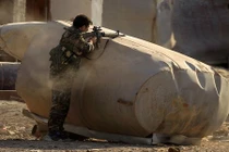 Ảnh: SDF dốc sức đánh IS tại “thủ phủ” Raqqa 