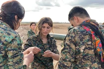 Những “bóng hồng” người Kurd trên chiến trường đánh IS ở Deir Ezzor