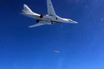 Nga dội hỏa lực, hủy diệt 1.250 mục tiêu IS tại Syria