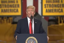 Ông Trump bất ngờ muốn rút khỏi Syria, Lầu Năm Góc ngã ngửa