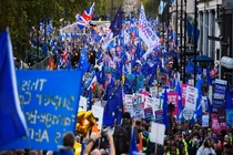 Nước Anh “đau đầu” vì Brexit, dân đổ xuống đường biểu tình