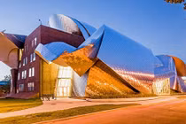 20 toà nhà... thách thức các quy luật vật lý