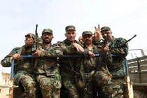 Thua đau tại Nam Damascus, IS “trả thù” QĐ Syria tại Deir Ezzor