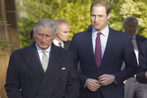 Ai xứng đáng nhất kế vị ngai vàng nước Anh?