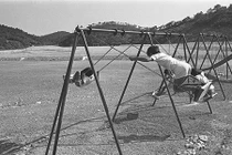 Bất ngờ nơi trẻ em Hong Kong vui chơi trong những năm 1970