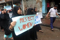 Rúng động nữ bệnh nhân bị cưỡng hiếp tập thể tại bệnh viện