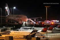 Hai máy bay Pháp hạ cánh khẩn cấp vì bị đe dọa khủng bố