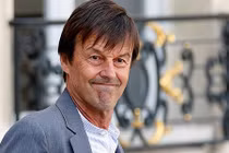 Bộ trưởng Pháp vừa bất ngờ từ chức là ai?