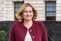 Điều ít biết về nữ Bộ trưởng Anh vừa từ chức vì Brexit