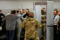 Cựu Tổng thống Georgia Saakashvili bị “đánh úp” tại Kiev