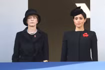 Bức ảnh hé lộ vai vế Công nương Markle trong Hoàng gia Anh