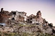 Tiếc ngẩn ngơ loạt địa điểm bỏ hoang nổi tiếng thế giới