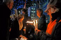 Xúc động người Anh tưởng niệm 39 nạn nhân chết trong xe tải