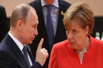 Khó đỡ những khoảnh khắc đáng quên của chính khách thế giới 2017