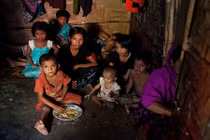 Người tị nạn Rohingya: Myanmar "đẩy ra", Bangladesh "đẩy vào"