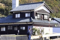 Cụ bà 71 tuổi sát hại cả gia đình chồng vì mệt mỏi việc nội chợ