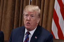 Đụng độ thương mại với Trung Quốc, ông Trump muốn trở lại TPP