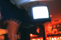 Chấn động vụ bé gái 11 tuổi bị cưỡng hiếp, ép bán dâm trong quán karaoke