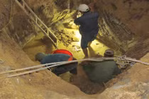 Phát hiện 187 hài cốt trong 5 hầm mộ dưới nhà dân