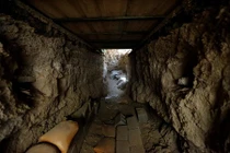 Đột nhập đường hầm tẩu thoát của phiến quân IS ở Iraq