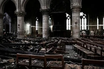 Ám ảnh trong Nhà thờ Đức Bà Paris một tháng sau vụ cháy