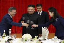 Cận cảnh tiệc chiêu đãi TT Moon Jae-in tại Triều Tiên