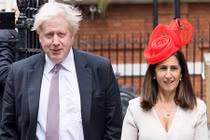 Cuộc hôn nhân “sóng gió” của người giúp nước Anh rời khỏi châu Âu