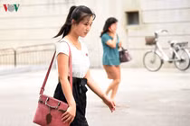 Vẻ đẹp yêu kiều của phụ nữ Triều Tiên trên đường phố Bình Nhưỡng