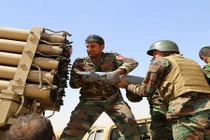 Canada sẽ cấp vũ khí cho người Kurd đánh IS ở Iraq