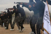 Hàng chục nhóm nổi dậy ở Syria liên kết chống Nga