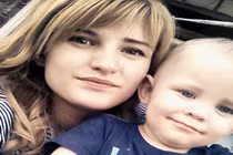 Mải vui bên người tình, ác mẫu bỏ đói con đến chết