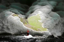 Vẻ đẹp kỳ ảo đường hầm tuyết ở núi cao nhất Scotland