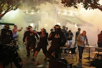 Hình ảnh đụng độ dữ dội tại Marseille mùa Euro 2016
