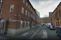 Bị cấm dùng laptop, bé trai 12 tuổi treo cổ tự vẫn