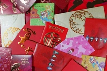 Người dân cả thị trấn mừng tuổi nhau 43 triệu đồng