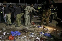 Đánh bom liều chết đẫm máu tại Pakistan, hàng trăm người thương vong