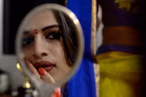 Hãi hùng câu chuyện hiếp dâm người chuyển giới ởi Ấn Độ