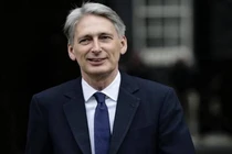 Chân dung bộ trưởng vừa từ chức khi Anh có Thủ tướng mới