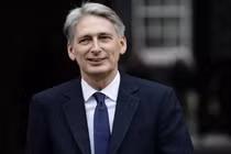 Chân dung bộ trưởng vừa từ chức khi Anh có Thủ tướng mới