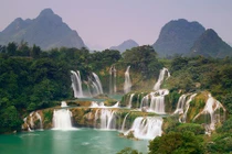 Choáng ngợp trước những thác nước đẹp nhất thế giới