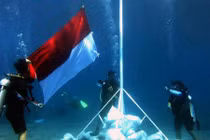 Ấn tượng lễ thượng cờ độc đáo chào mừng ngày Quốc khánh Indonesia